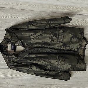 Abercrombie & Fitch 3 in 1 Ultra Parka Camo Print Coat Womens Size Medium